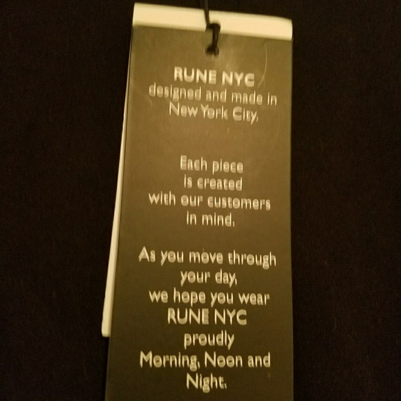 🚫SOLD🚫NWT XS Rune black leggings with white design - Picture 7 of 8